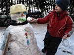 Andrea e il pupazzo di neve